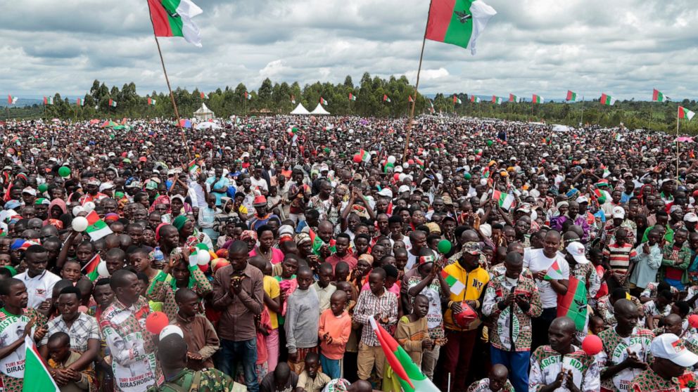 Huge crowd scene