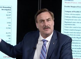 Mike Lindell Acts Out His Wet Dream Of ‘Every Person In The World’ Watching His Thanksgiving Revelation Of Stolen Votes