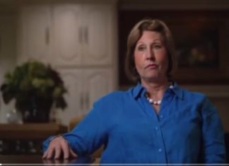 MUST SEE: Sidney Powell Runs Off Set When Australian Reporter Corners Her With Fact Checks