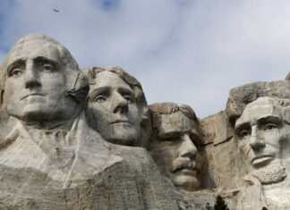 Trump STILL Obsessed with Mt. Rushmore, Posts Pic of Him Beside Lincoln: ‘So Beautiful’