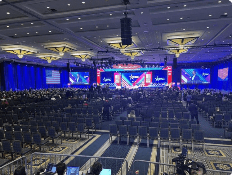 Don Jr. empty seats