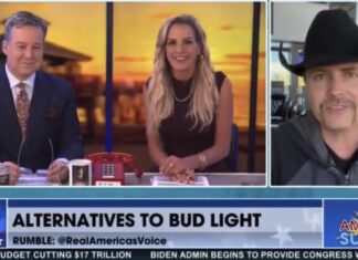 Country Crooner John Rich Laments Plight of Men Who Identify As Beers