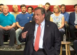 Chris Christie Presidential Run – Throwing Himself On the Trump Grenade