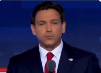 Ron’s Eyeshadow Was Off, That Was the Least Of Last Night’s Flops