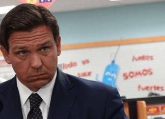 High Comedy, DeSantis In Flame Out, His Super PAC CEO Quit On the Spot Photo: JOE CAVARETTA / SOUTH FLORIDA SUN SENTINELÂ