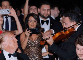 Sightlines and Smirks Tell All At Mar-a-Lago. Is Bobo Looking To Be VP?