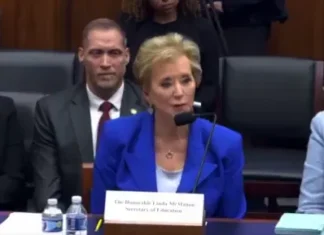 Sec’y Of Education Uses Cheatsheet In Congress and Still Flunks