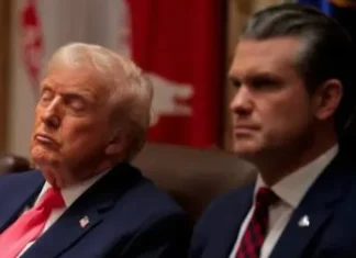 Bannon Rachets Up Fear Over Trump Third Term With Mysterious Half Dozen Ways Trump Can Stay