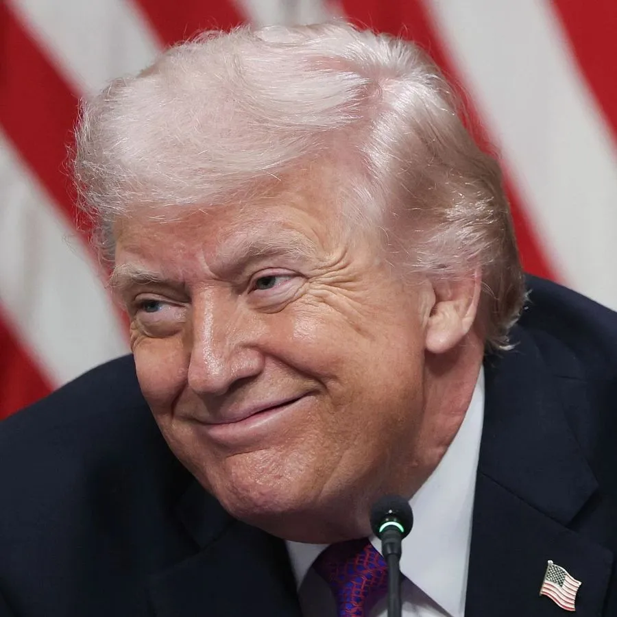 Smug Trump A 04-25-2026
