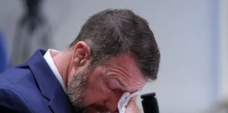 Markwayne Mullin Falls Flat On His Face
