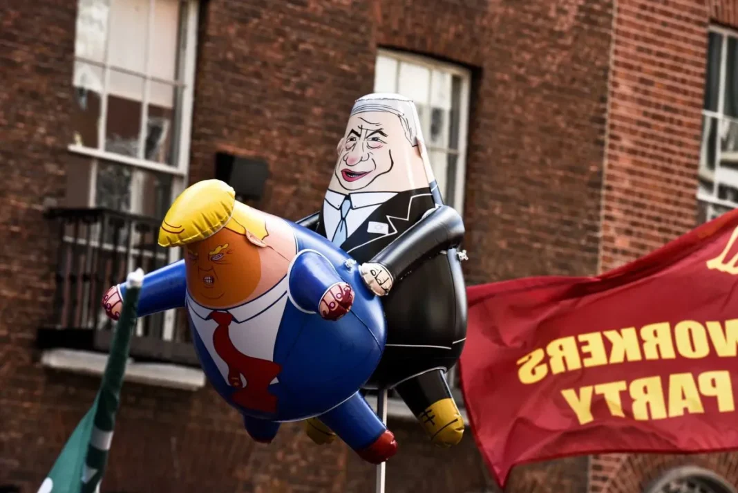 Trump and Bibi Balloons Ireland A 09-12-2026